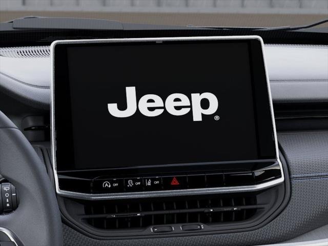 New 2026 Diamond Black Crystal Pearl-Coat Exterior Paint Jeep Latitude image 10