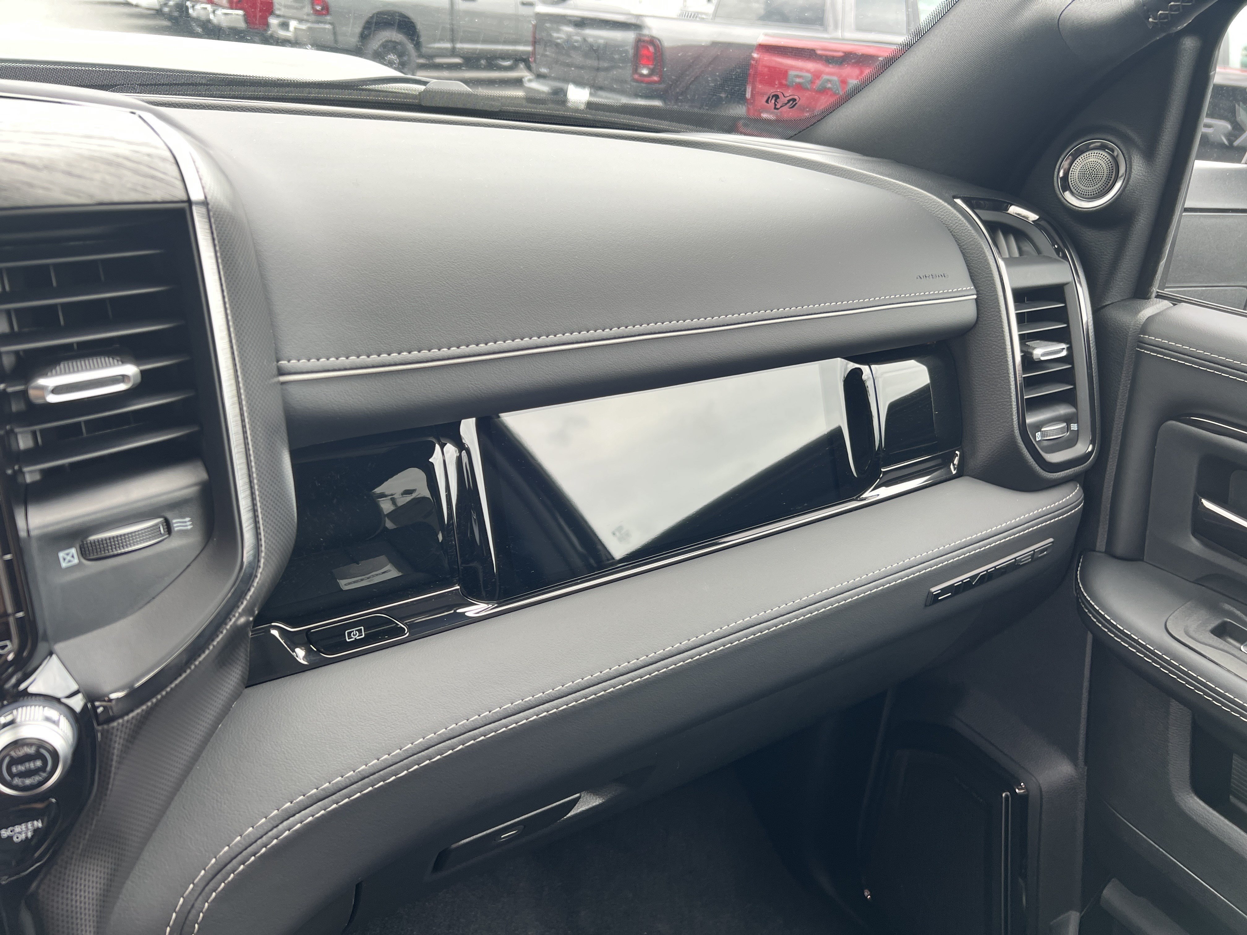New 2026 Ceramic Gray Clearcoat Ram Limited image 35