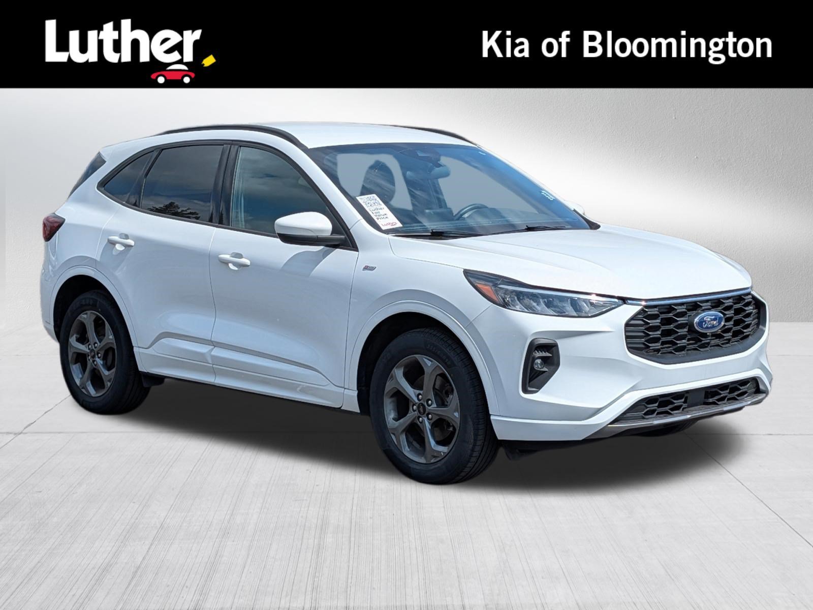 Used 2023 Oxford White Ford ST-Line Select image 1