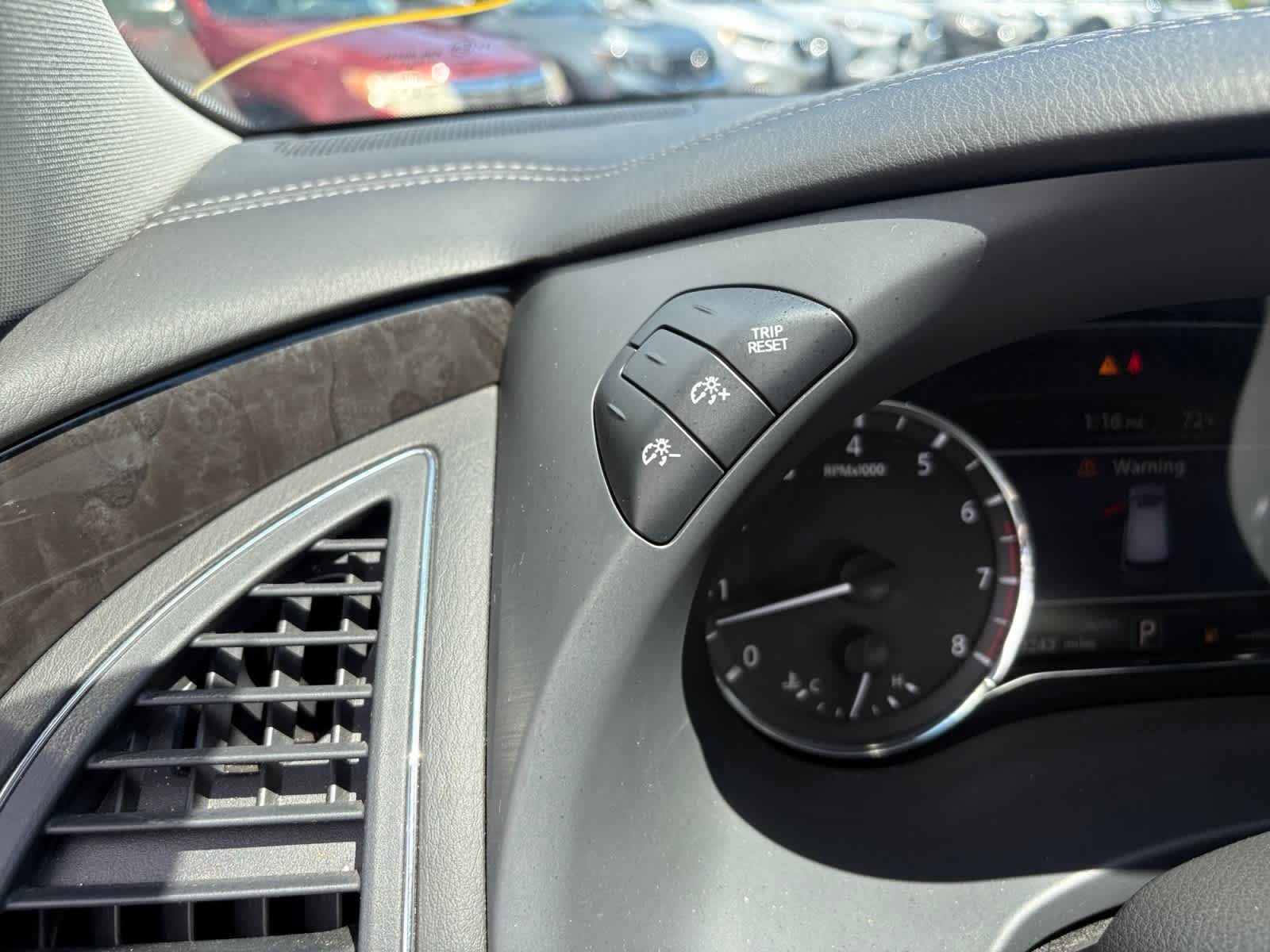 Used 2024 Anthracite Gray INFINITI LUXE image 32