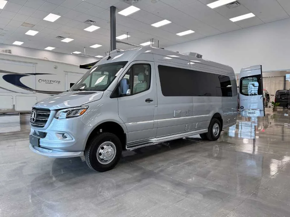 New 2025 SILVER AIRSTREAM  image 11