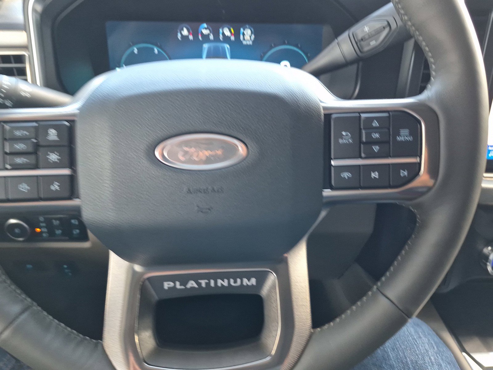 New 2026 Star White Metallic Tri-Coat Ford F-450® Platinum® image 26