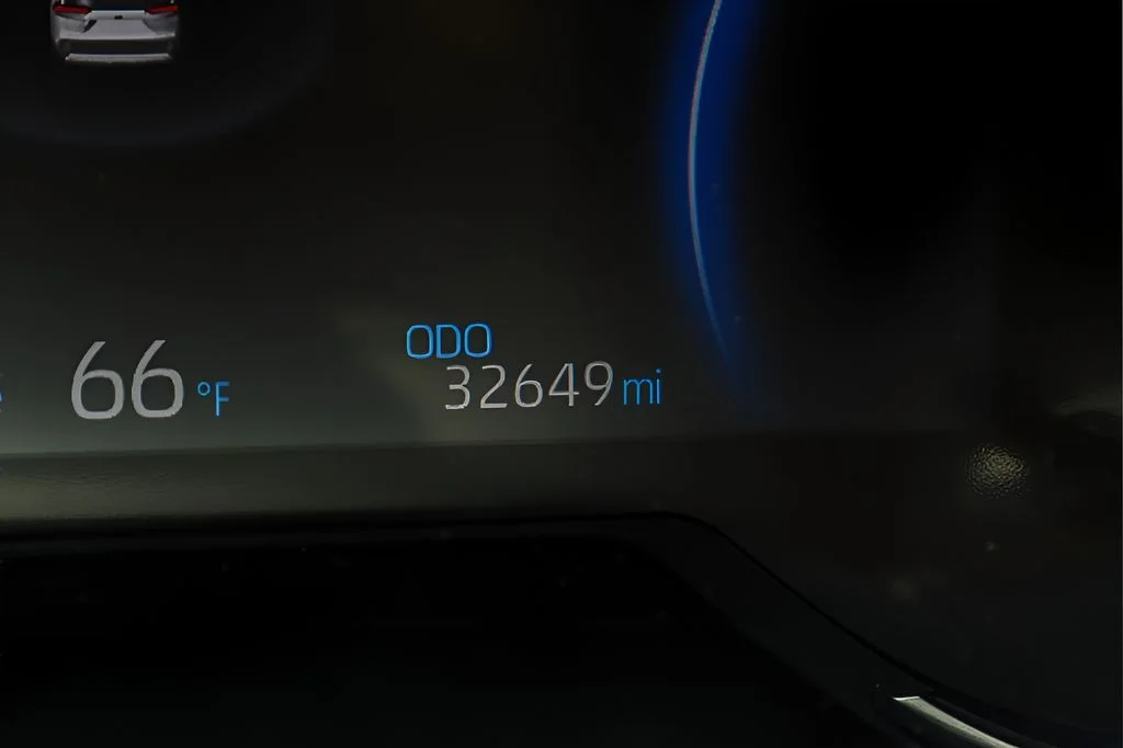 2021 Toyota RAV4 XSE - Photo 38