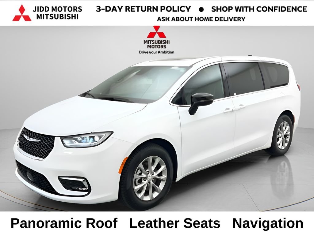 2026 Chrysler Pacifica Limited's photo