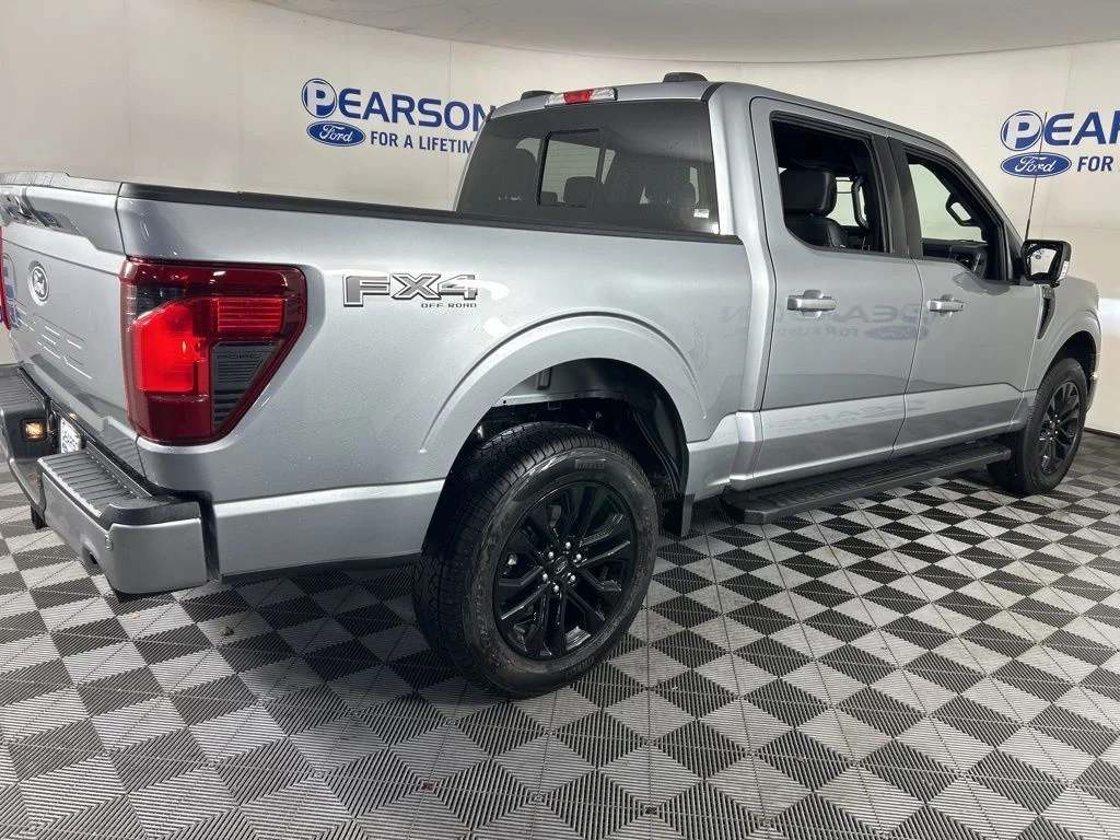 New 2026 Iconic Silver Metallic Ford XLT image 7