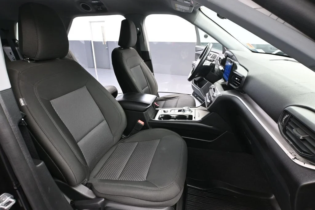 2023 Ford Explorer XLT - Photo 48