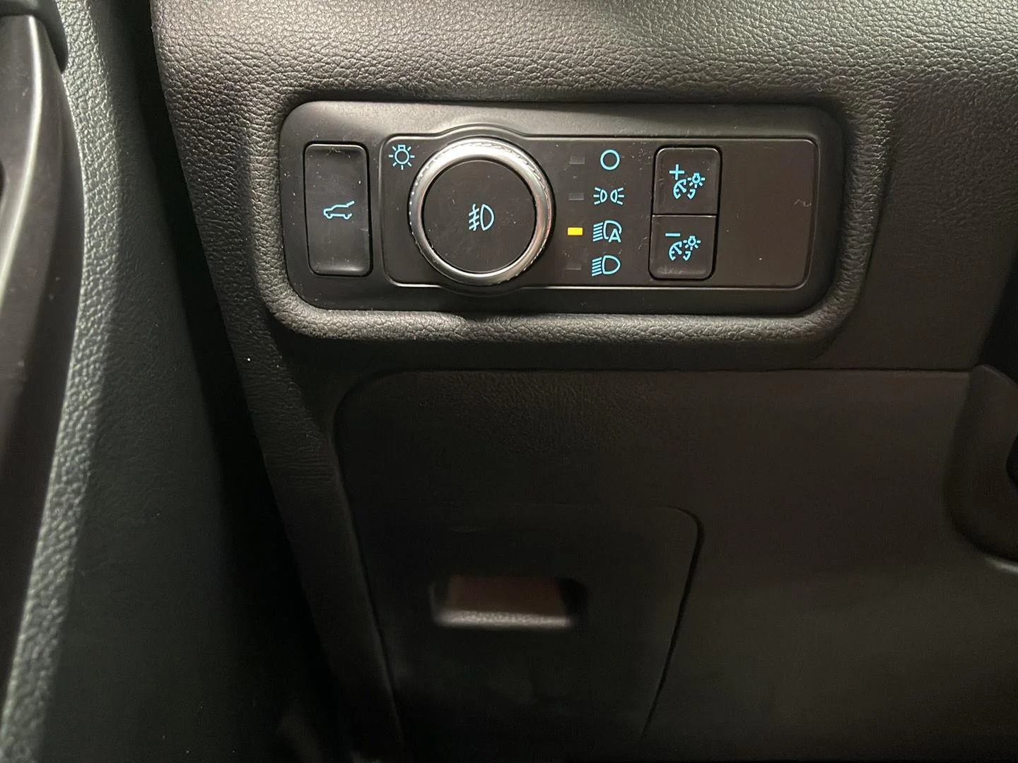 Used 2020 Magnetic Metallic Ford ST image 16