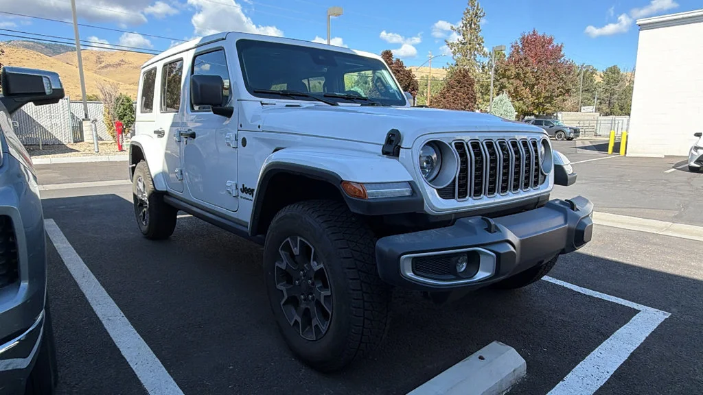 2025 Jeep Wrangler 4-Door Sahara