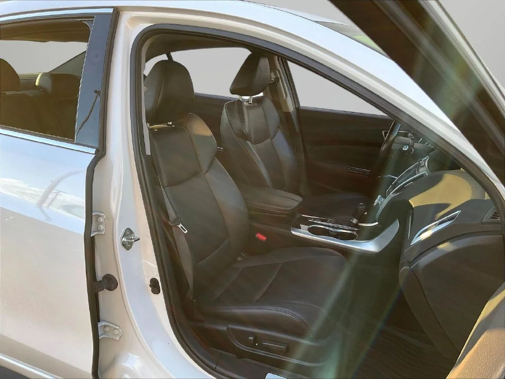 Used 2019 Platinum White Pearl Acura 2.4L image 26