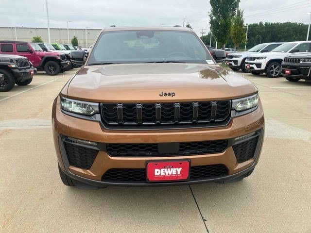 New 2026 Copper Shino Metallic Clear-Coat Exterior Paint Jeep Limited image 2