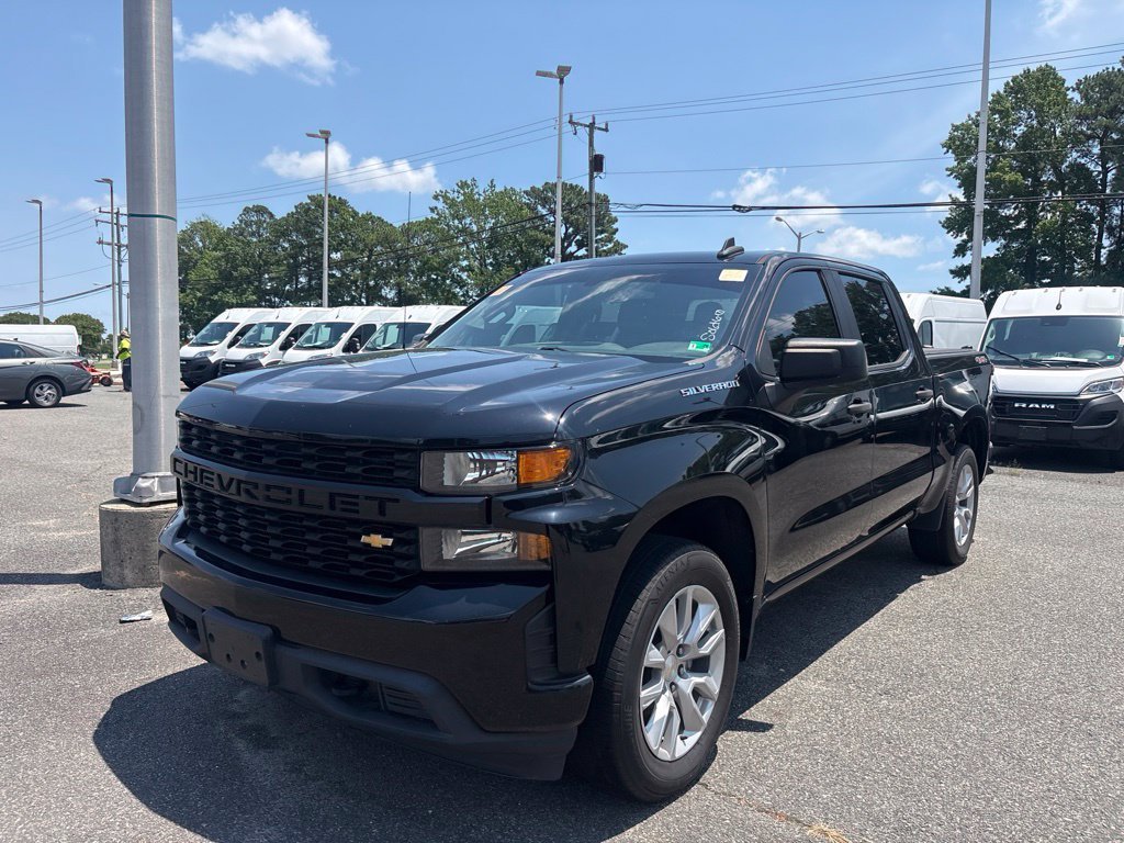 Used 2022 Black Chevrolet Custom image 3