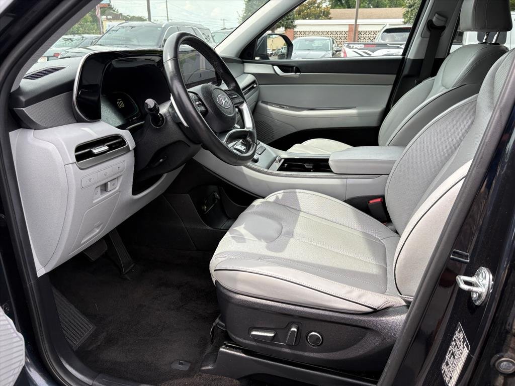 Certified Used 2024 Moonlight Cloud Hyundai SEL 7 Passenger image 15