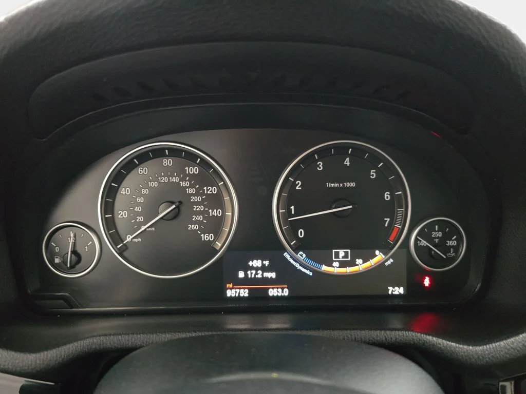 Used 2016 Glacier Silver Metallic BMW xDrive28i image 22