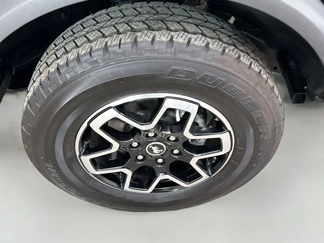 Used 2025 Shadow Black Ford Base image 29