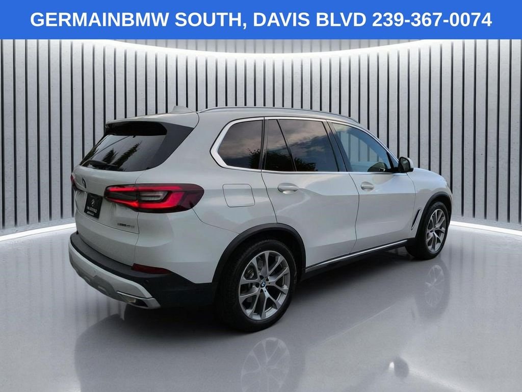 Certified Used 2023 Alpine White BMW sDrive40i image 5
