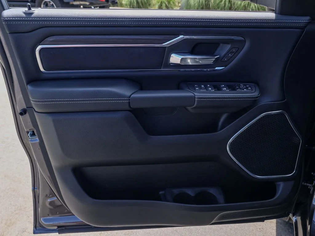 New 2026 Granite Crystal Metallic Clear-Coat Exterior Paint RAM Laramie Night Edition image 21