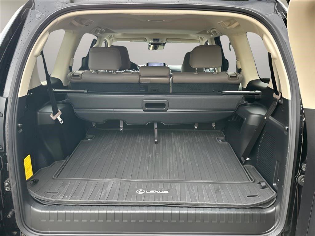 Used 2023 Black Onyx Lexus GX 460 Premium image 34
