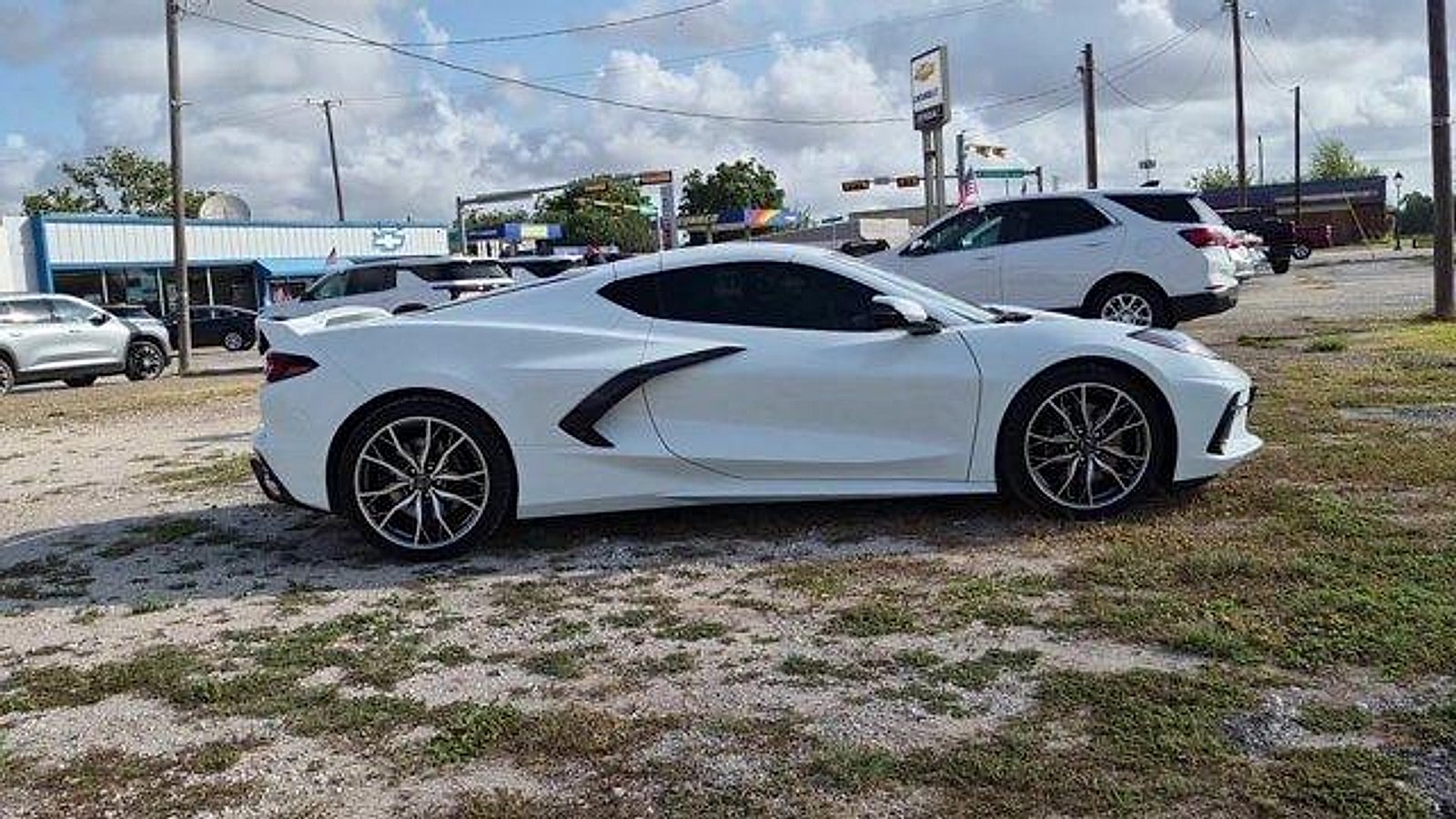 2024 Chevrolet Corvette 2LT - Photo 9