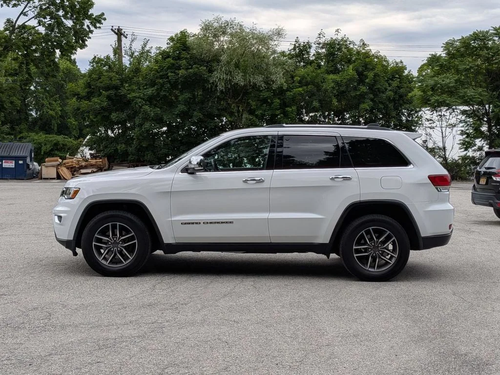 Used 2020 White Jeep Limited image 9
