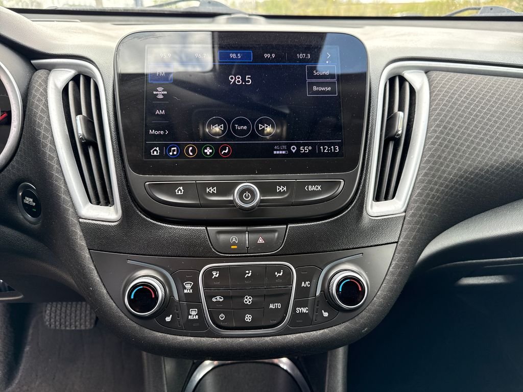 Used 2023 Gray Chevrolet LT image 17
