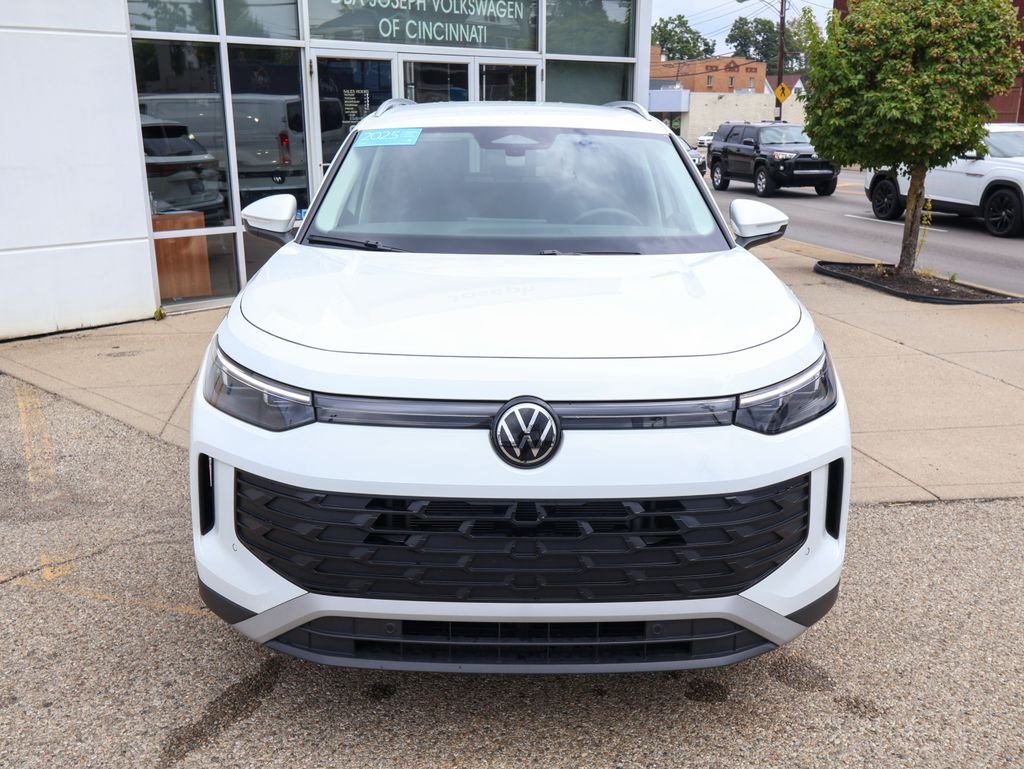 Certified Used 2025 White Volkswagen 2.0T SE image 8