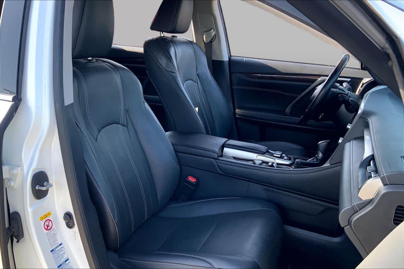 Used 2016 Eminent White Pearl Lexus  image 9