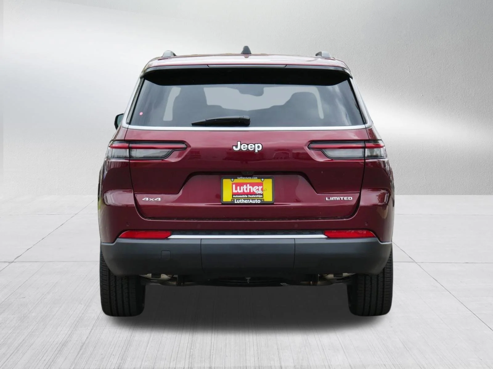 New 2026 Velvet Red Pearl-Coat Exterior Paint Jeep Limited image 6