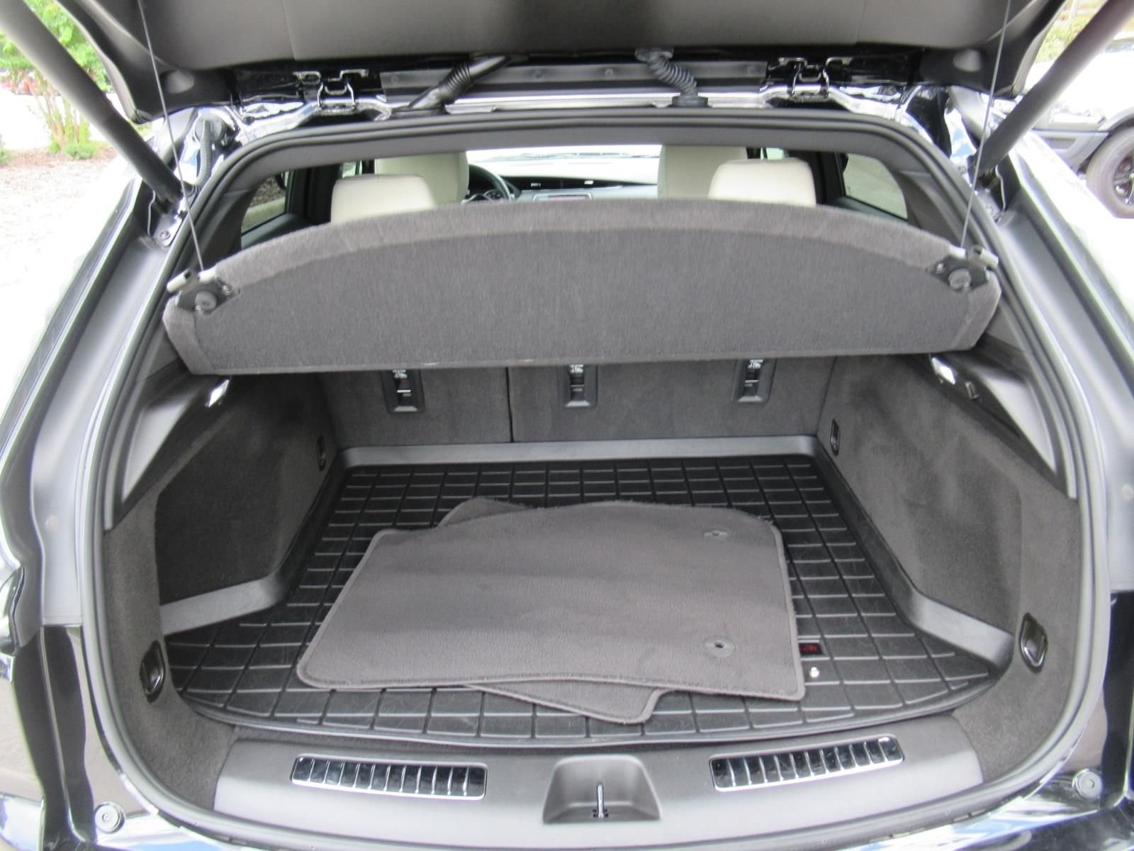 Used 2022 Black Cadillac Sport image 34