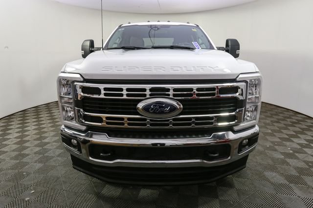 Used 2024  Ford XLT image 4