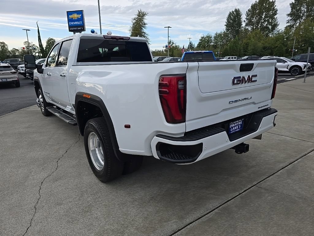 2025 GMC Sierra 3500HD Denali - Photo 3