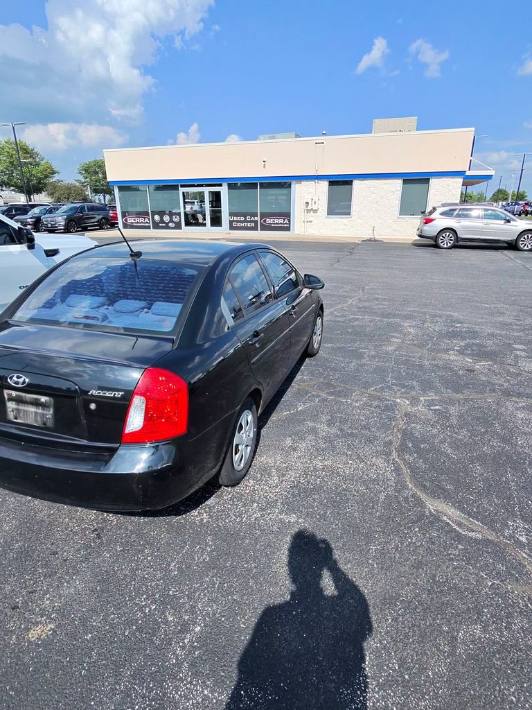 Used 2010 Ebony Black Pearl Hyundai GLS image 4