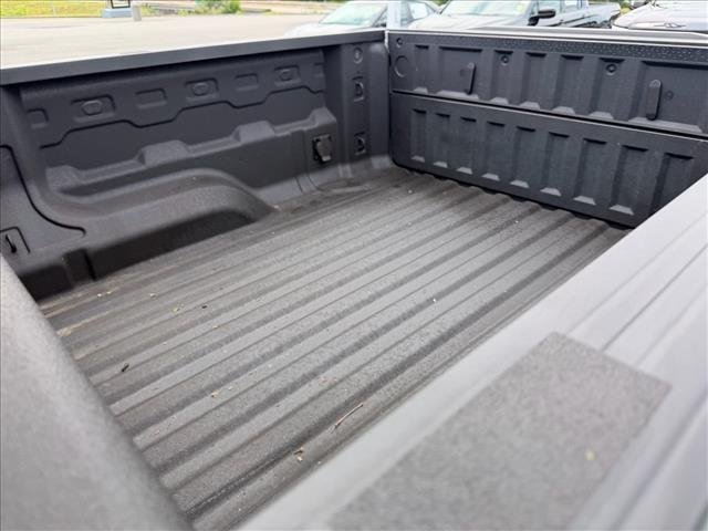 Used 2024 Summit White Chevrolet 4WD ZR2 image 30