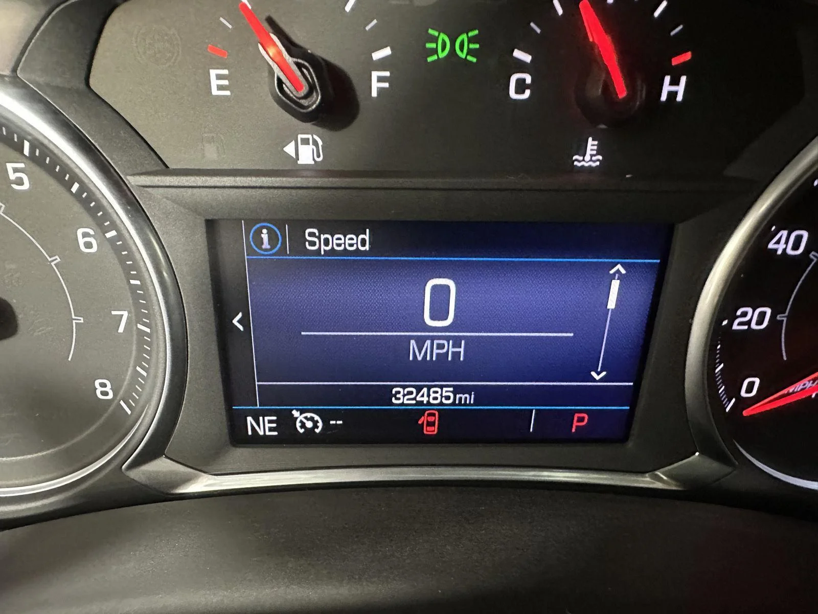 Used 2021 Blue Emerald Metallic GMC SLE image 3