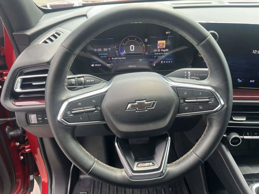 Used 2024 Red Chevrolet Z71 image 18