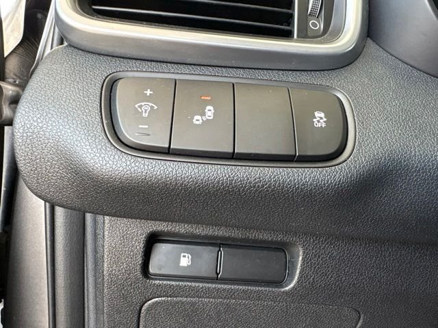 Used 2019 Titanium Silver Kia LX image 24