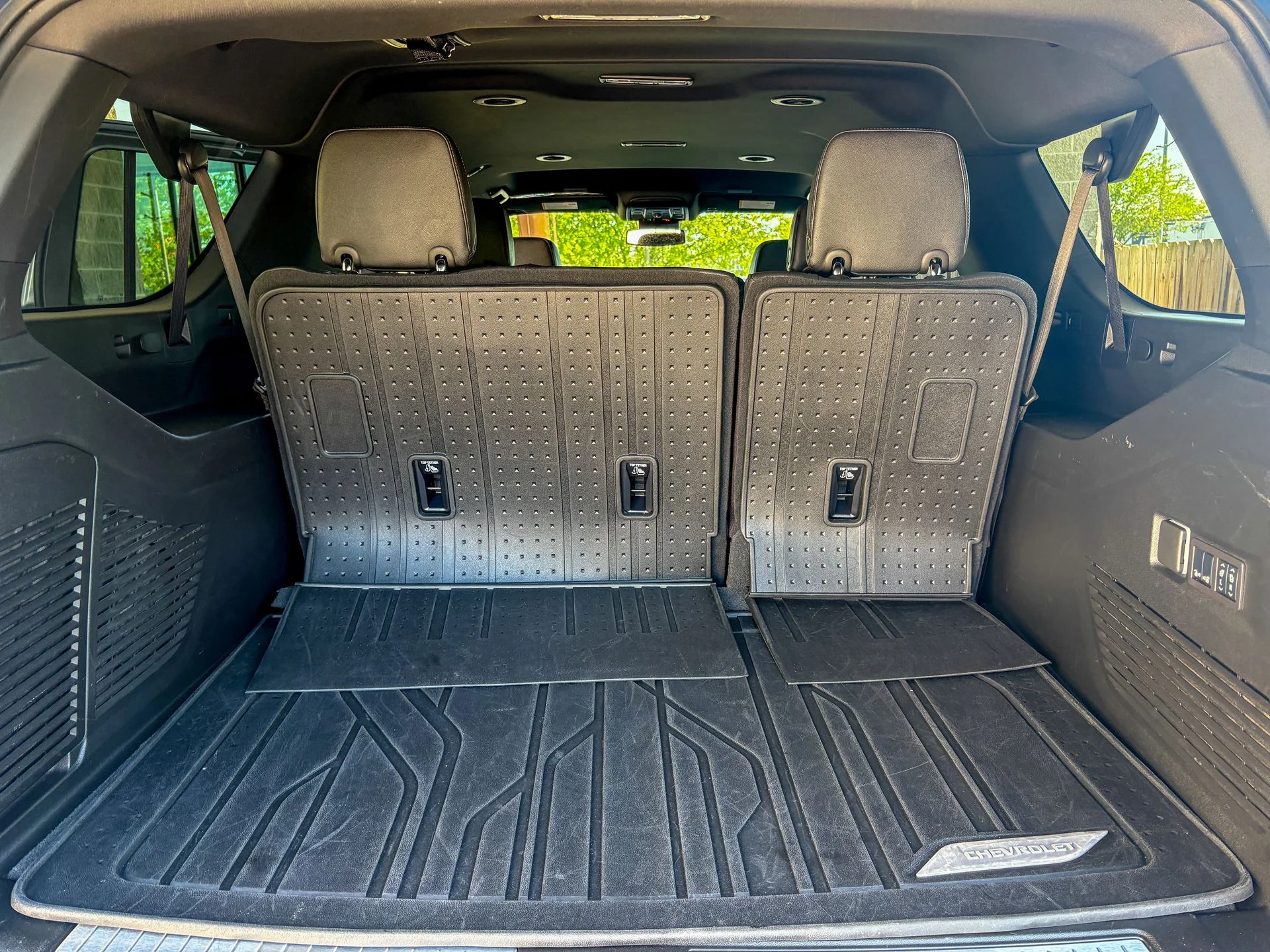 Used 2025 Gray Chevrolet RST image 39