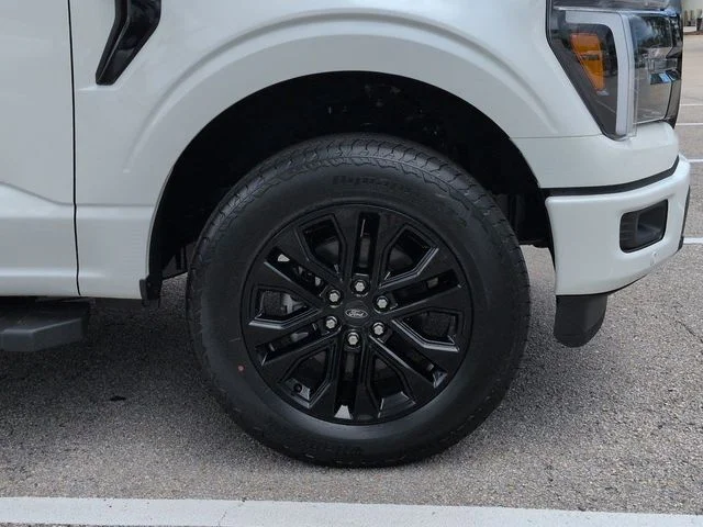 New 2026 Star White Metallic Tri-Coat Ford Lariat® image 11