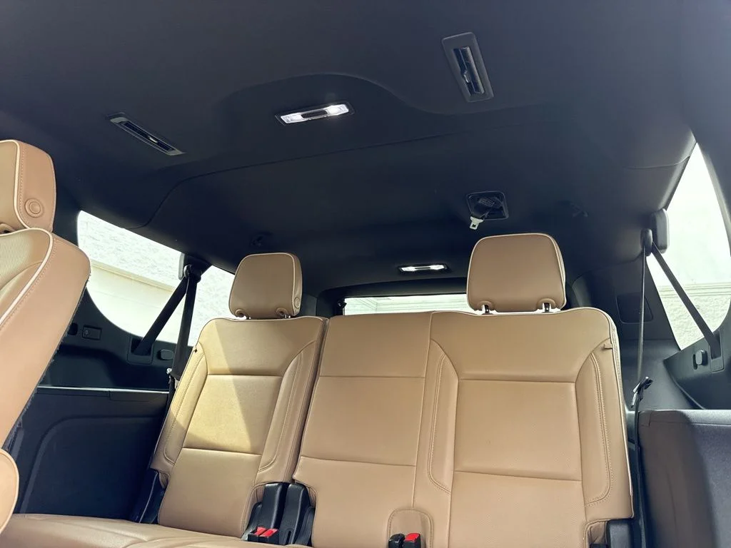 Used 2022 Iridescent Pearl Tricoat Chevrolet Premier image 39