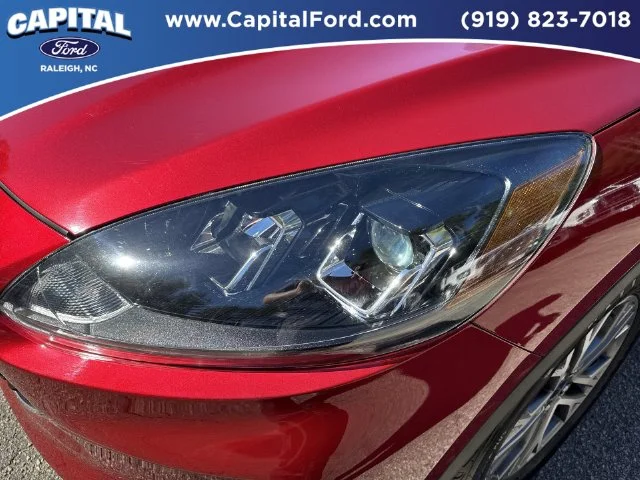 Used 2022 Red Ford SEL image 11