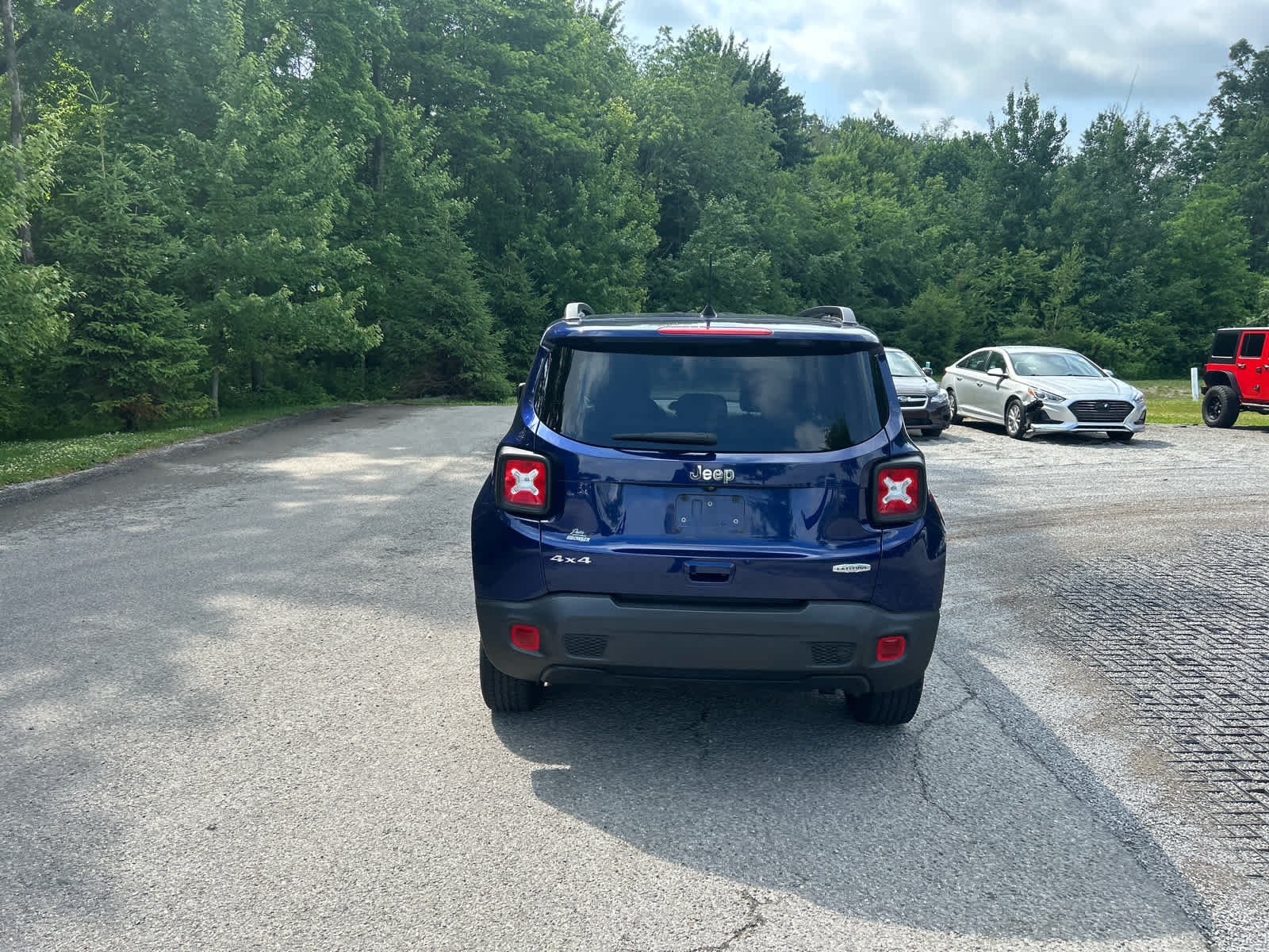 Used 2020 Jetset Blue Clearcoat Jeep Latitude image 6