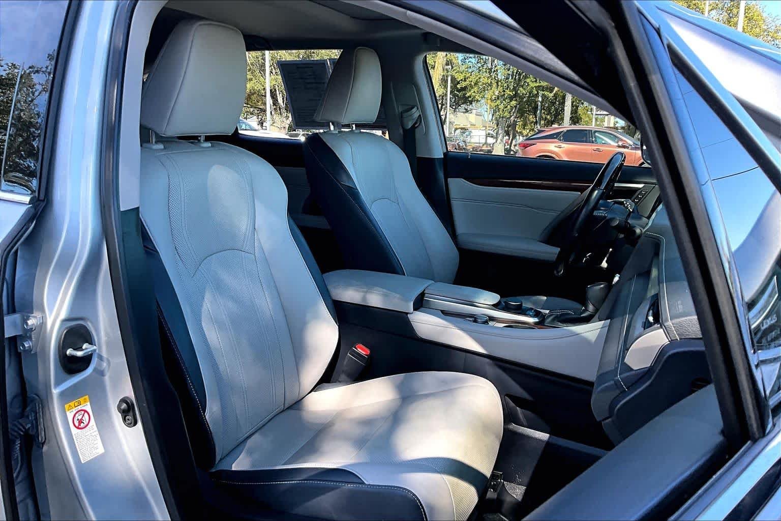 Used 2019 Silver Lining Metallic Lexus Premium image 9