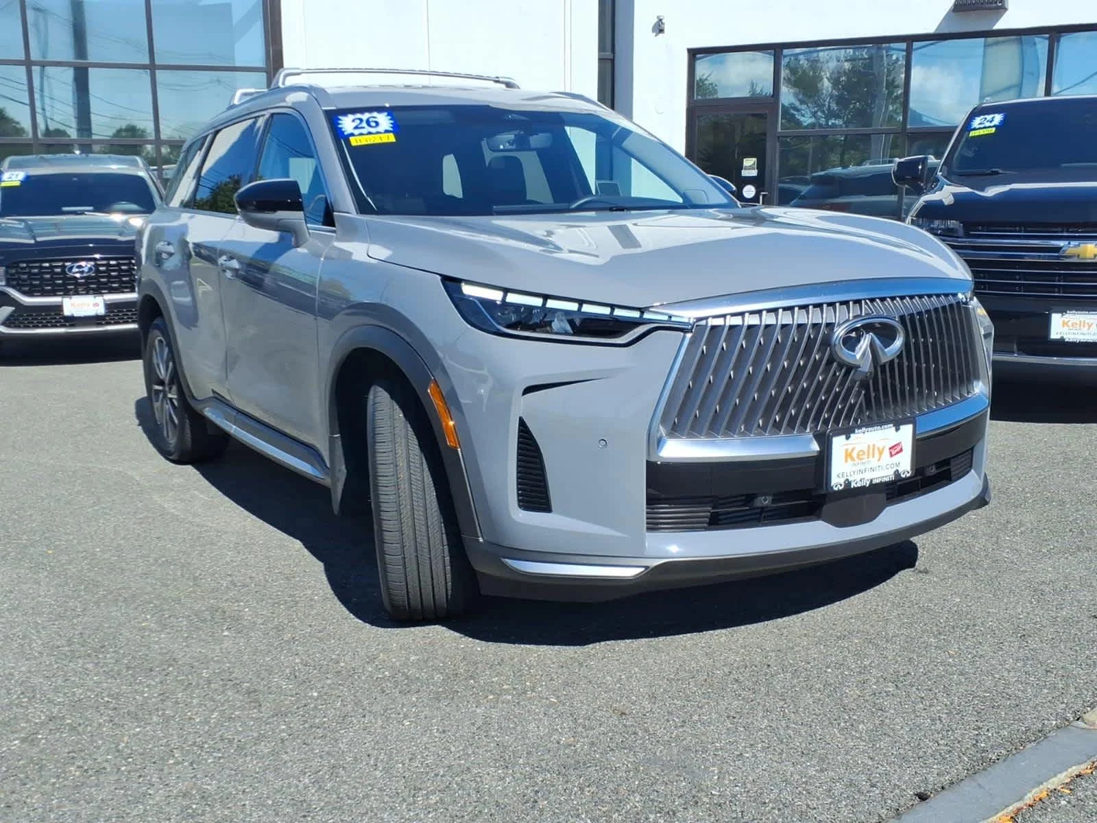 Certified Used 2026 Harbor Gray INFINITI LUXE image 3