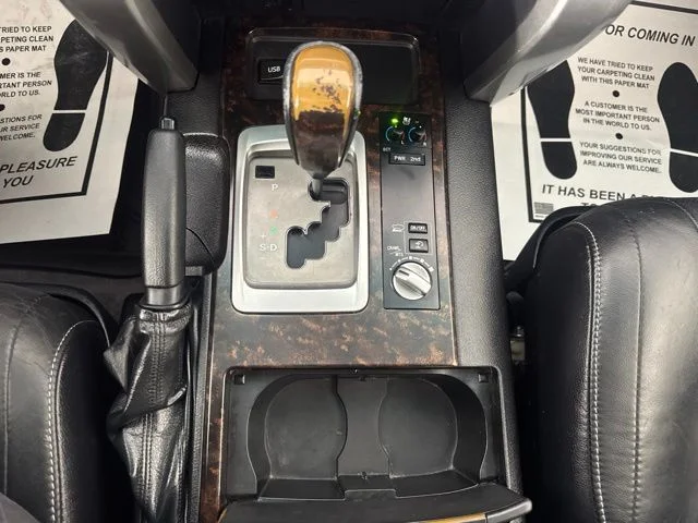 Used 2013 White Toyota Base image 18