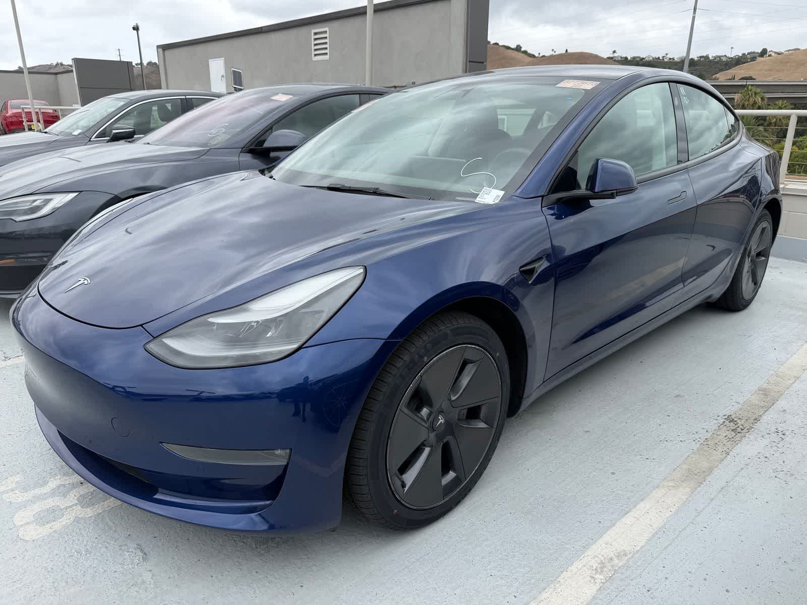 2022 Tesla Model 3 Long Range Dual Motor All-Wheel Drive's photo