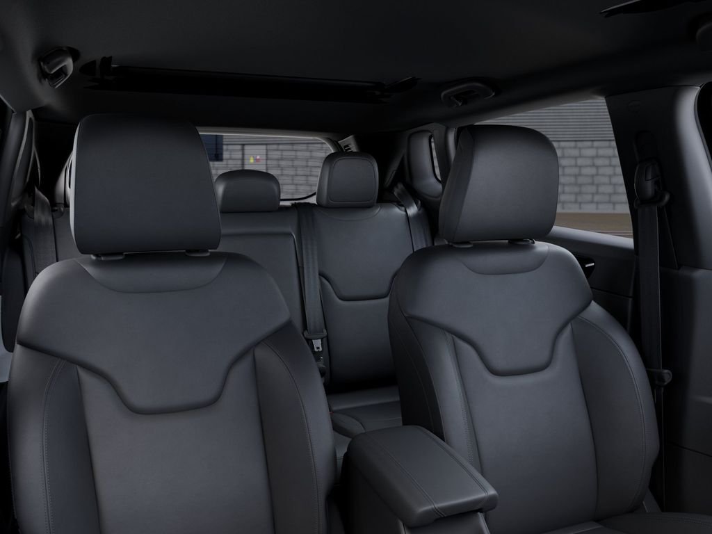 New 2026 Diamond Black Crystal Pearl-Coat Exterior Paint Jeep Limited image 26