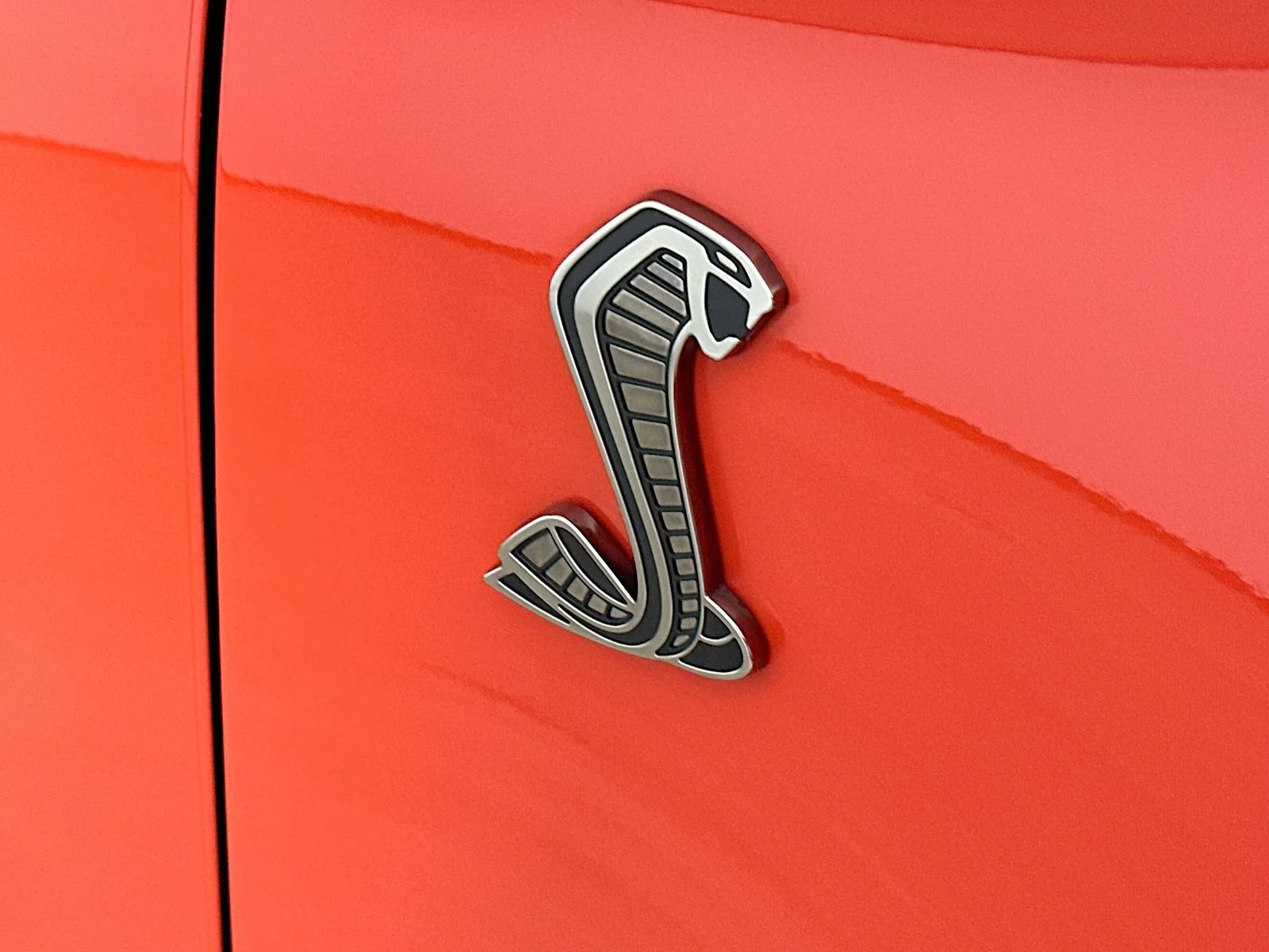 Used 2022 Orange Ford  image 9