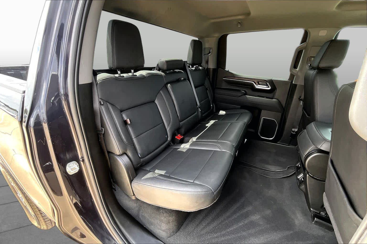 Used 2026 Titanium Rush Metallic GMC SLT image 20