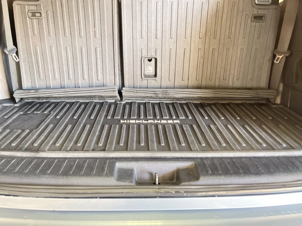 Used 2021  Toyota XLE image 27