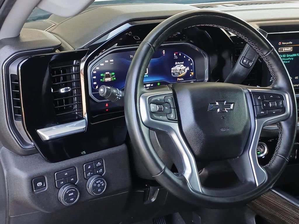 2025 Chevrolet Silverado 2500HD LT - Photo 18