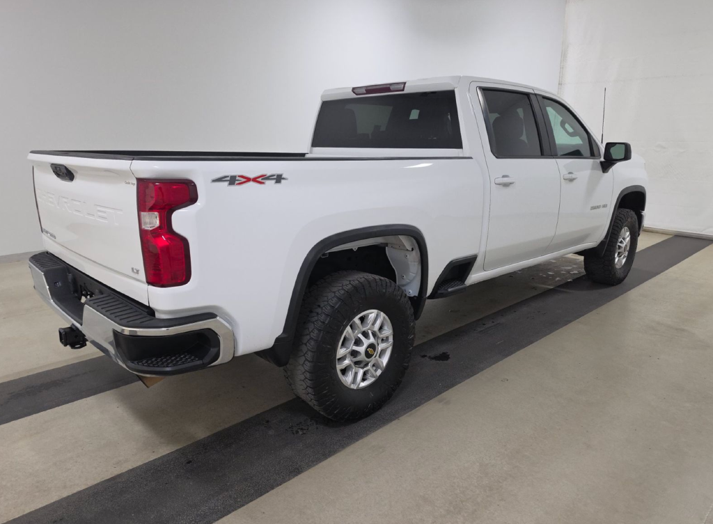 Used 2024 White Chevrolet LT image 2